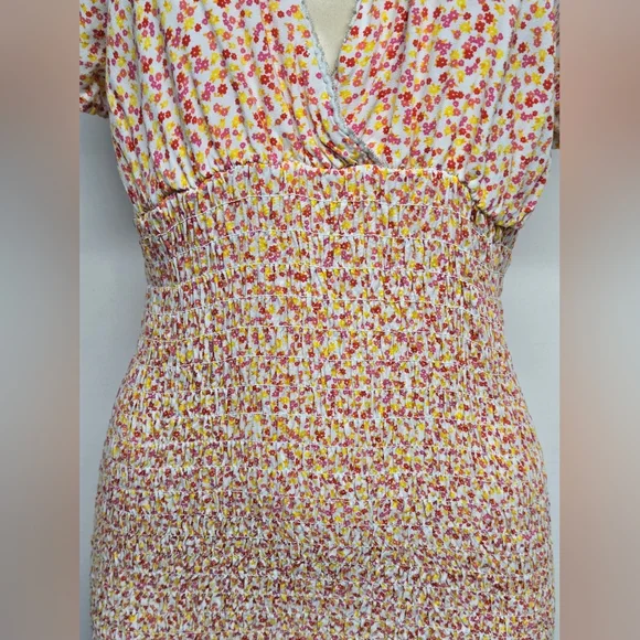 No Boundaries Dress / Long Top XXL 19 2X Jr. Smocked Stretch Floral Plunge - Picture 2 of 5